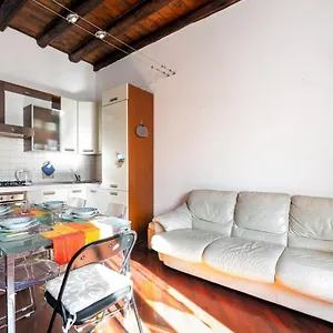 https://porta-romana-bocconi-cosy-apartment.it-lombardy.com