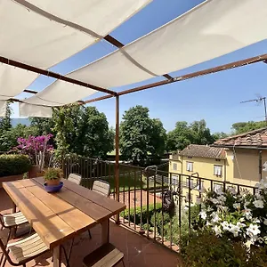 https://la-terrazza-di-sofia-lucca.it-tuscanyhotel.com