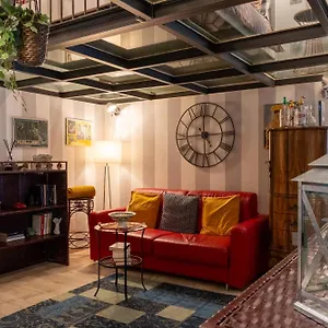 https://crystal-loft-luxury-milano.it-lombardy.com