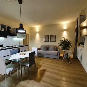 6 Via Della Rosa Apartment Lucca